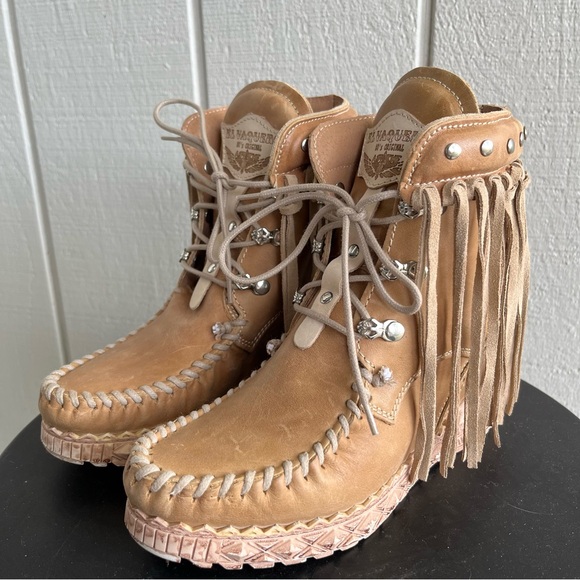El Vaquero Italy Suede Wedge Moccasin Fringe Ankle Boots Booties Tan Size 36 / 6 - Picture 1 of 9